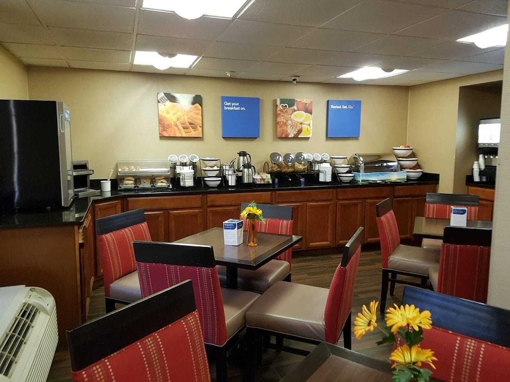 Comfort Inn Wethersfield - Hartford Esterno foto